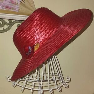 New Red Hat w/ Crystal Brooch Attached